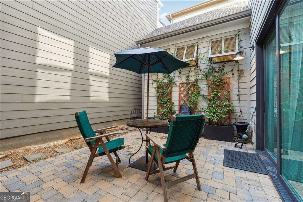 642 Stickley Oak Way Woodstock - 12