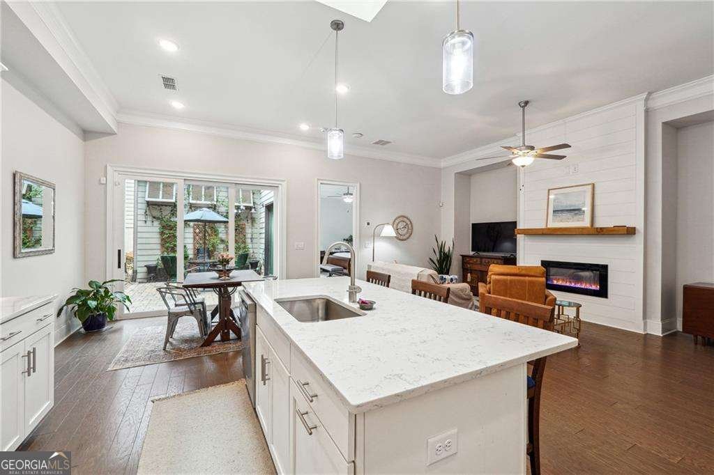 642 Stickley Oak Way Woodstock - 5