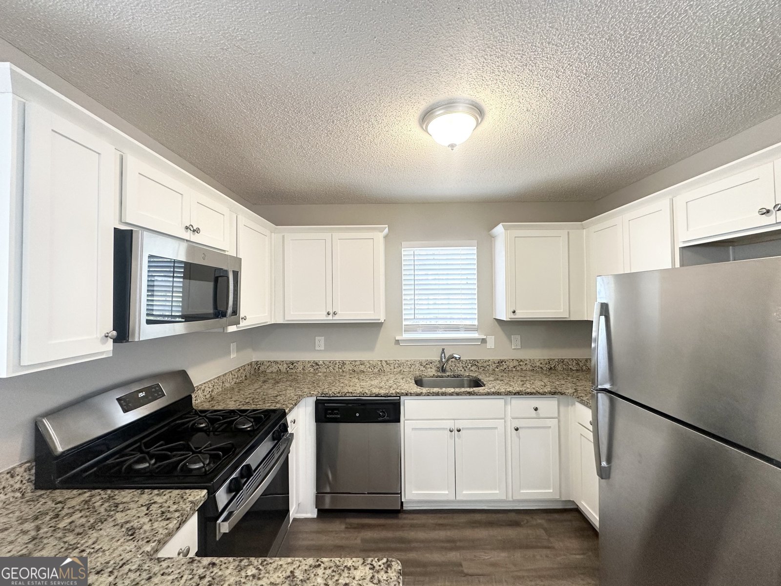 1202 Grove Trail Pass Douglasville - 6