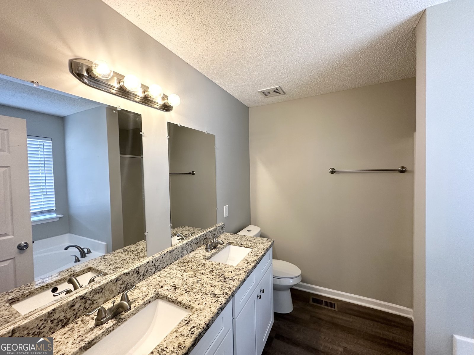1202 Grove Trail Pass Douglasville - 9