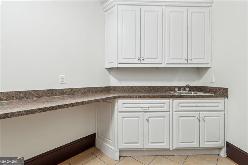 2353 HABERSHAM Drive Marietta - 34