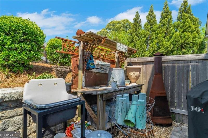 122 BRIGHTON Boulevard Woodstock - 55