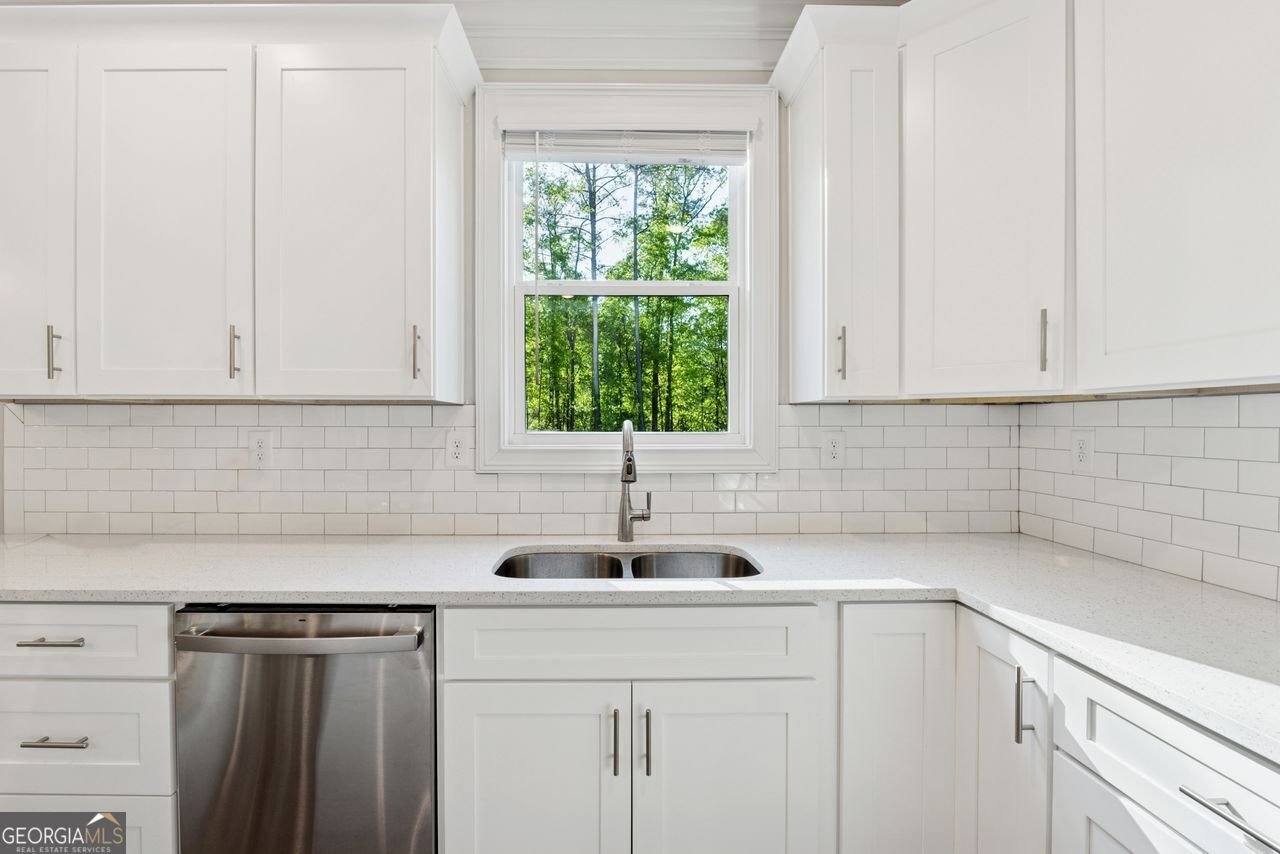 8023 WHITE STONE Boulevard Douglasville - 14