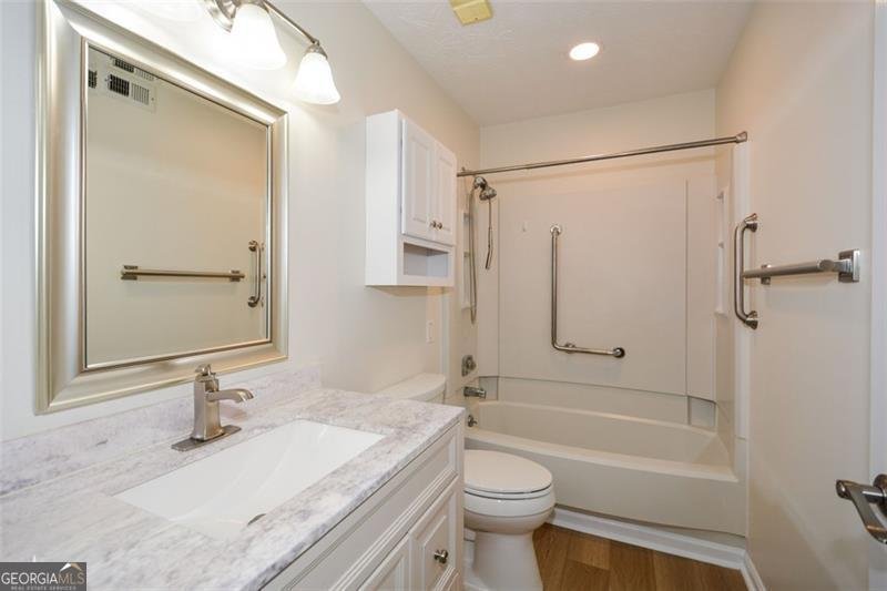 475 Mount Vernon Highway Sandy Springs - 21