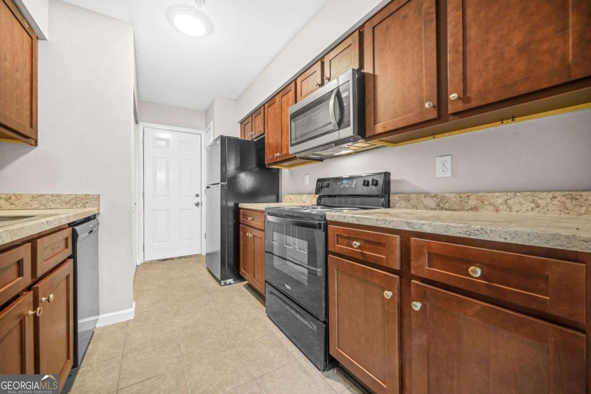 3100 Parc Lorraine Lithonia - 10
