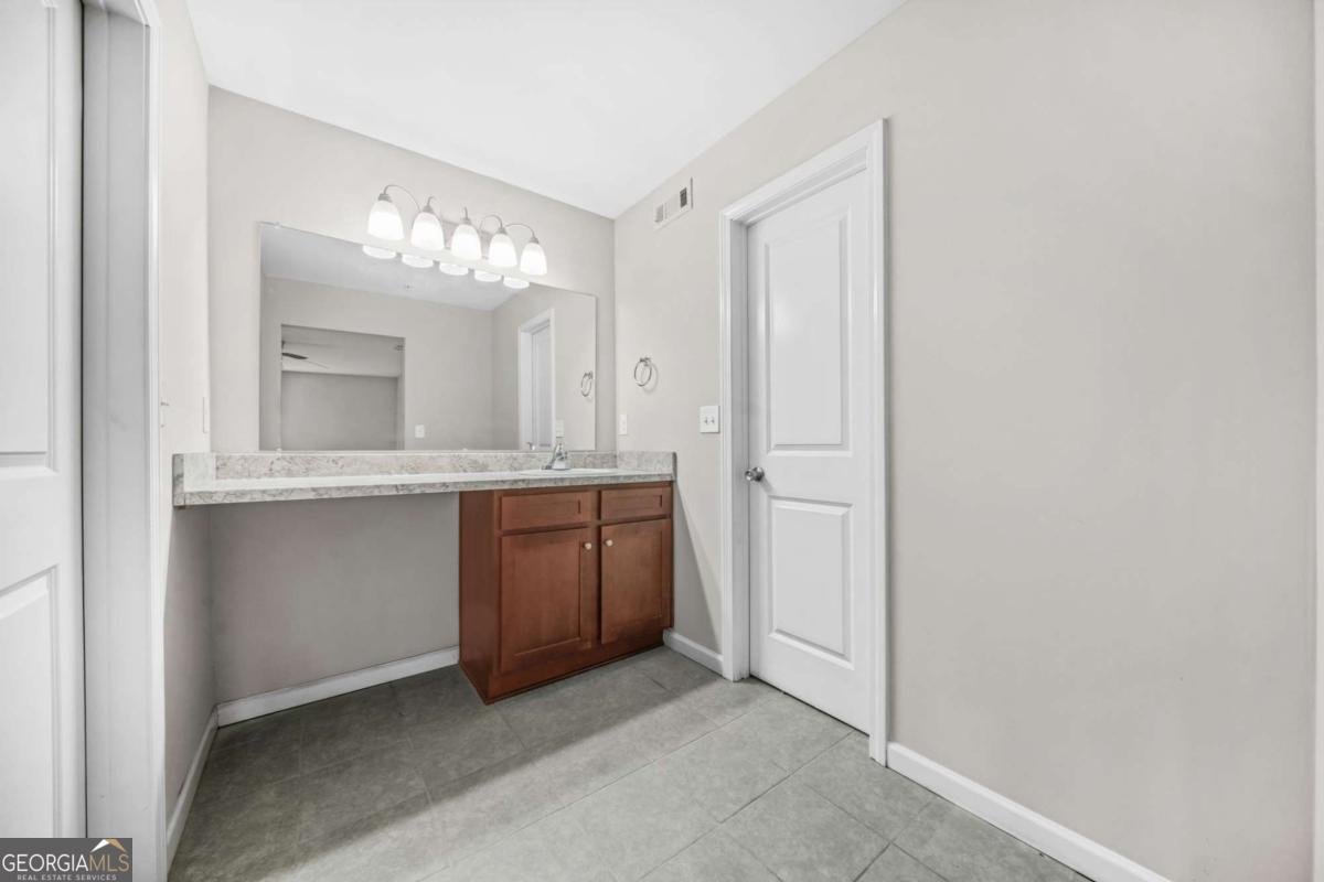 3100 Parc Lorraine Lithonia - 22