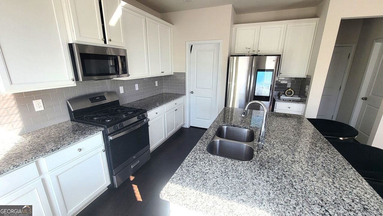 7157 GLADSTONE Stonecrest - 18