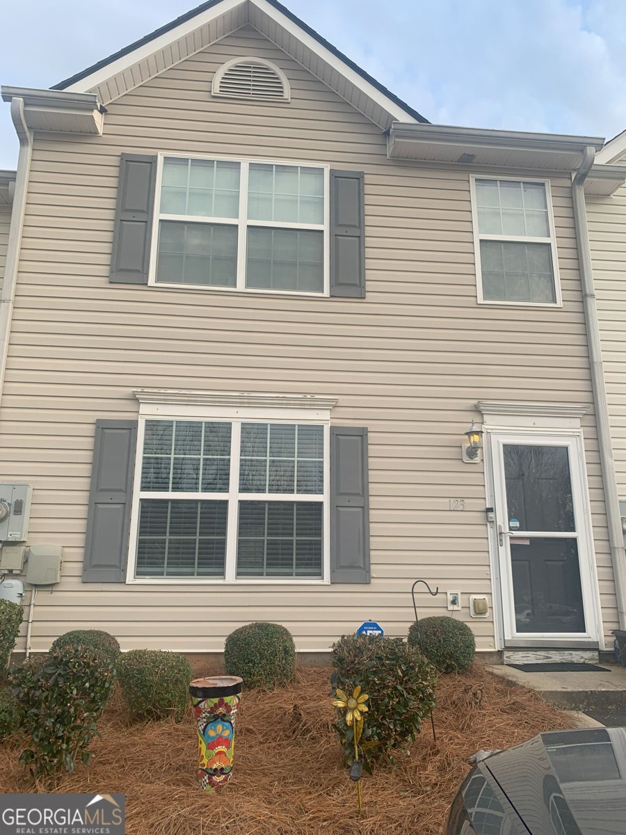 123 Chastain Circle Newnan - 1