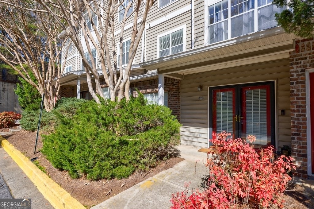2700 Pine Tree Road Atlanta - 1
