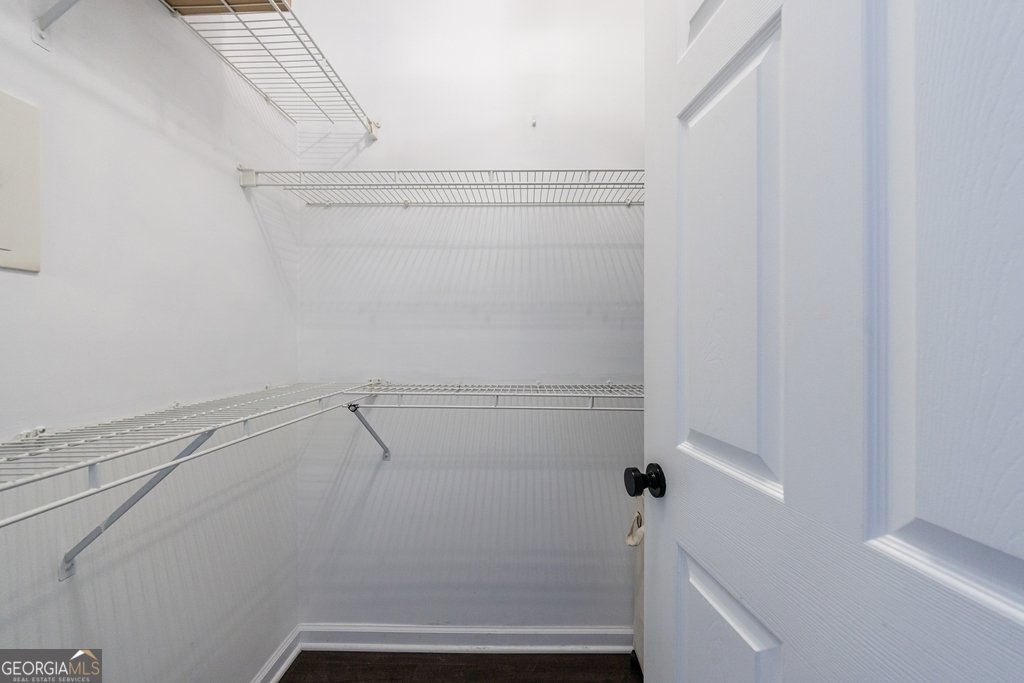 2700 Pine Tree Road Atlanta - 28