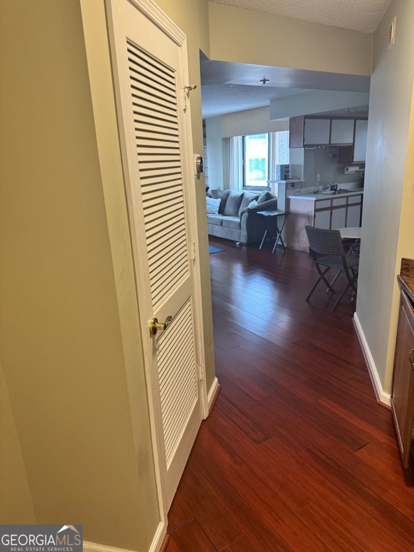 795 HAMMOND Drive Sandy Springs - 1