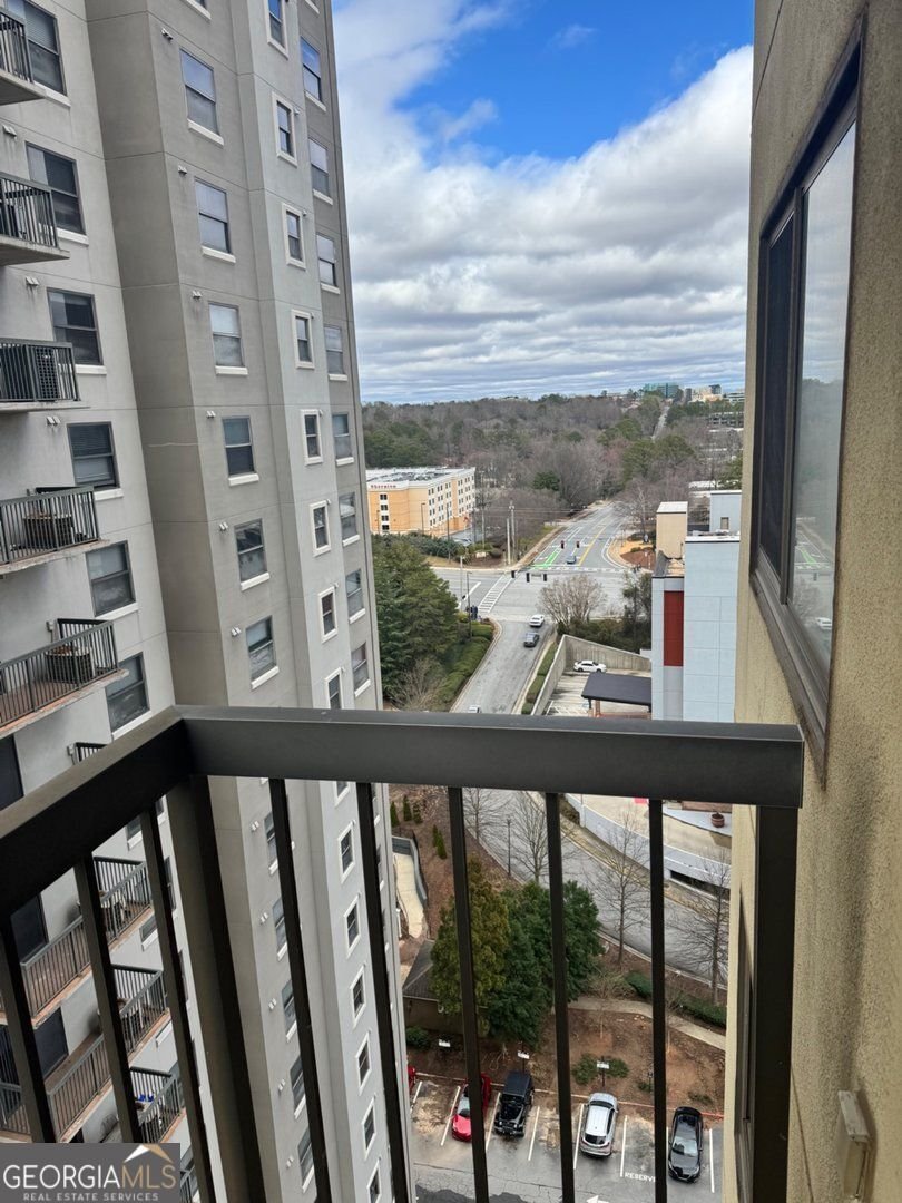 795 HAMMOND Drive Sandy Springs - 12