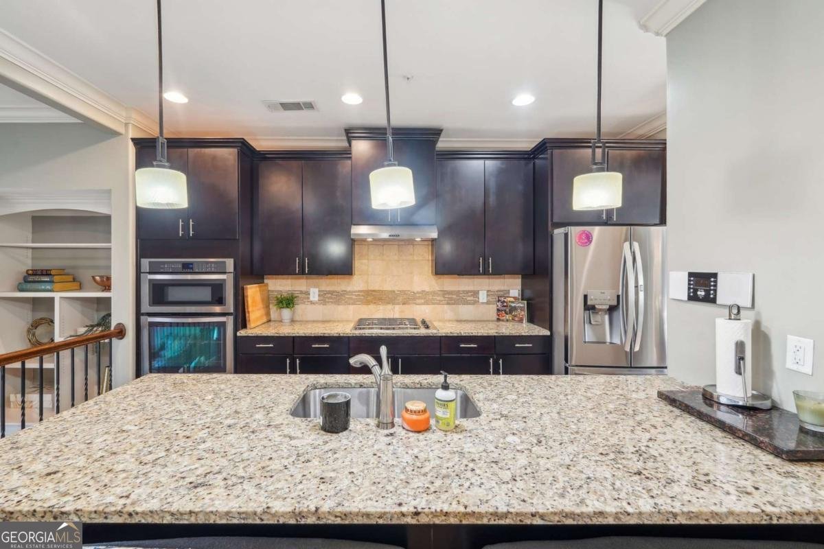 255 Southerland Terrace Atlanta - 11