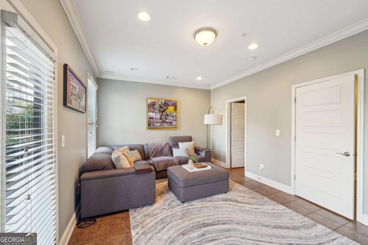255 Southerland Terrace Atlanta - 17