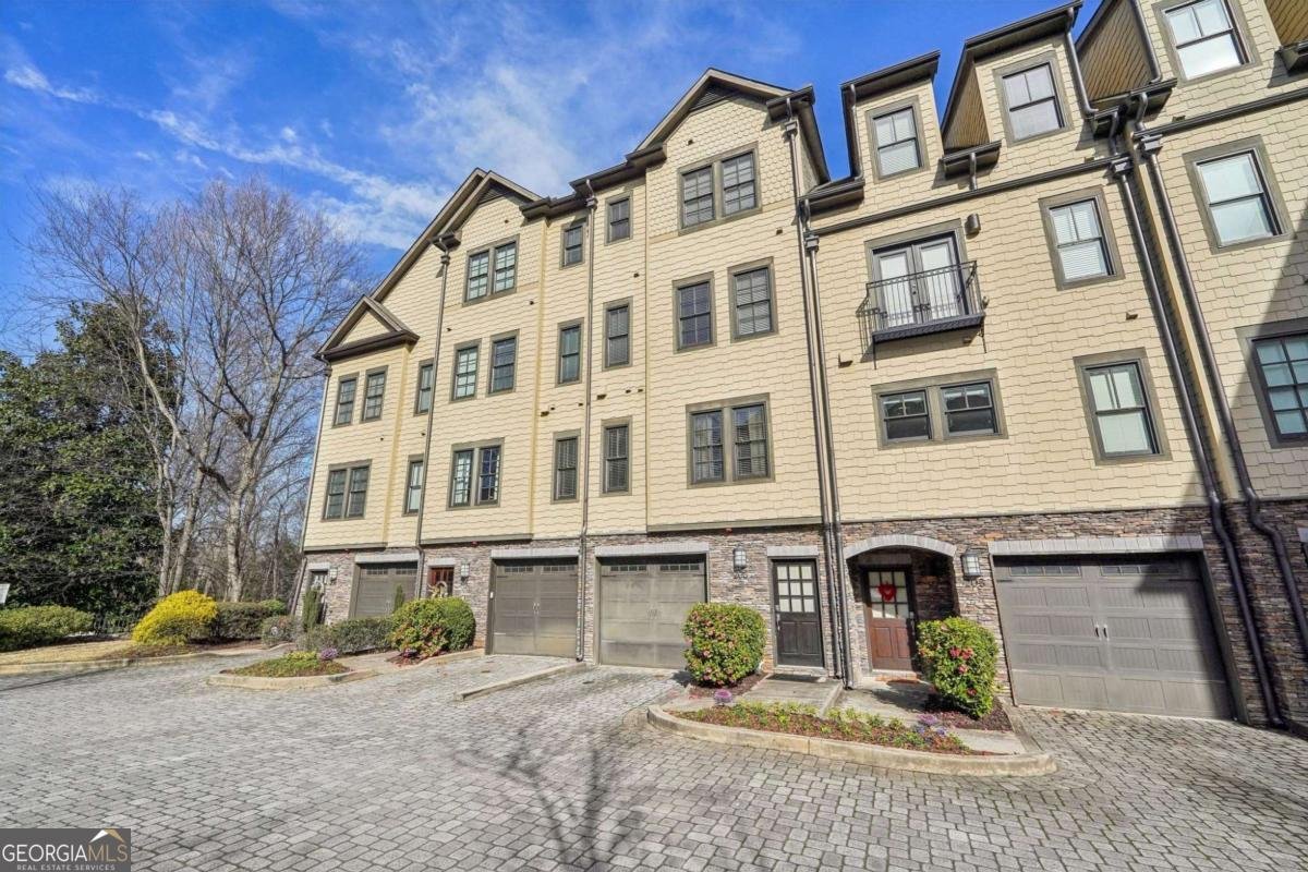 255 Southerland Terrace Atlanta - 2