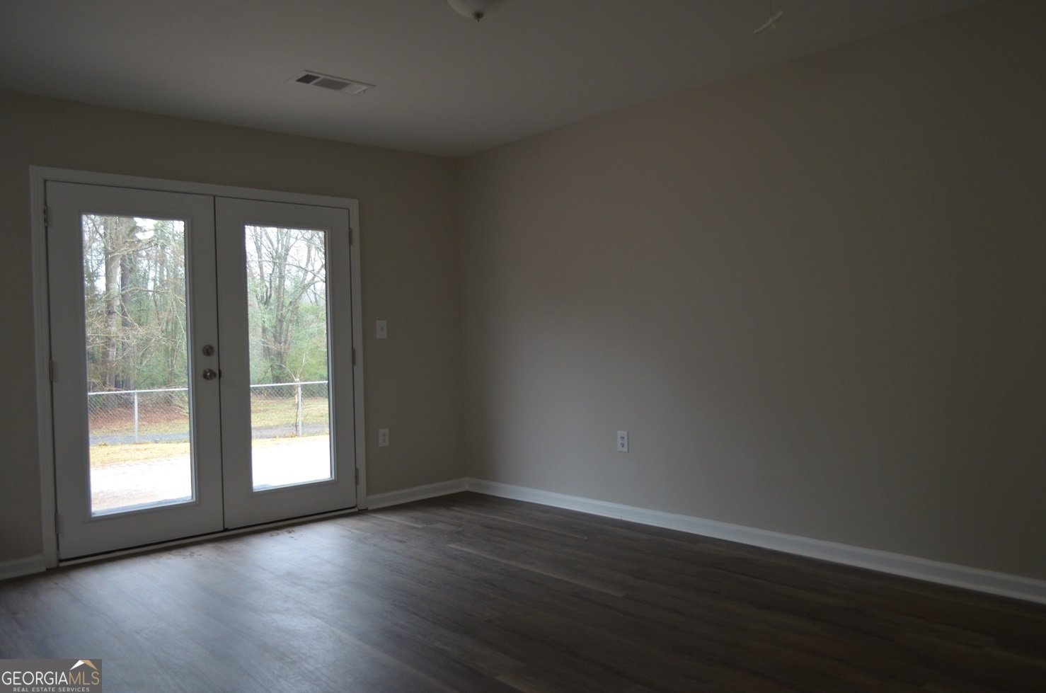 451 Highway 83 Forsyth - 12