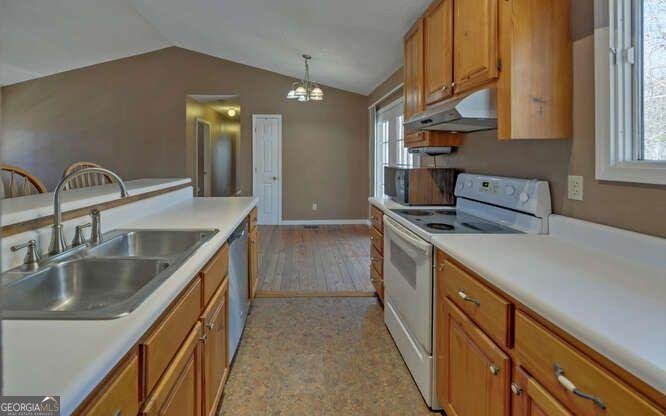150 HARDWOOD Drive Cleveland - 26