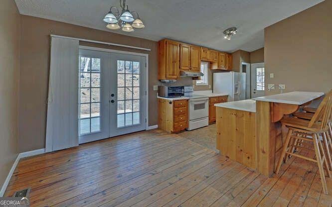 150 HARDWOOD Drive Cleveland - 27