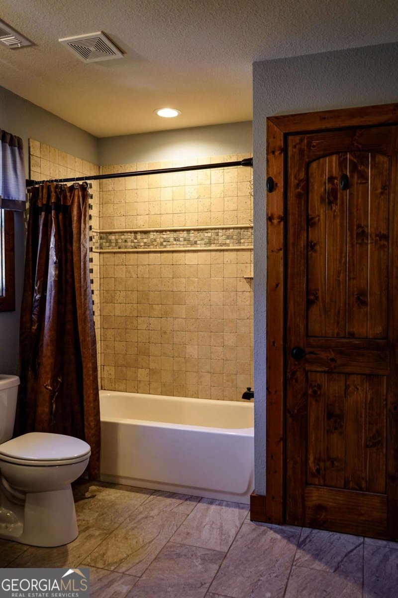 690 Stables Loop Blairsville - 37