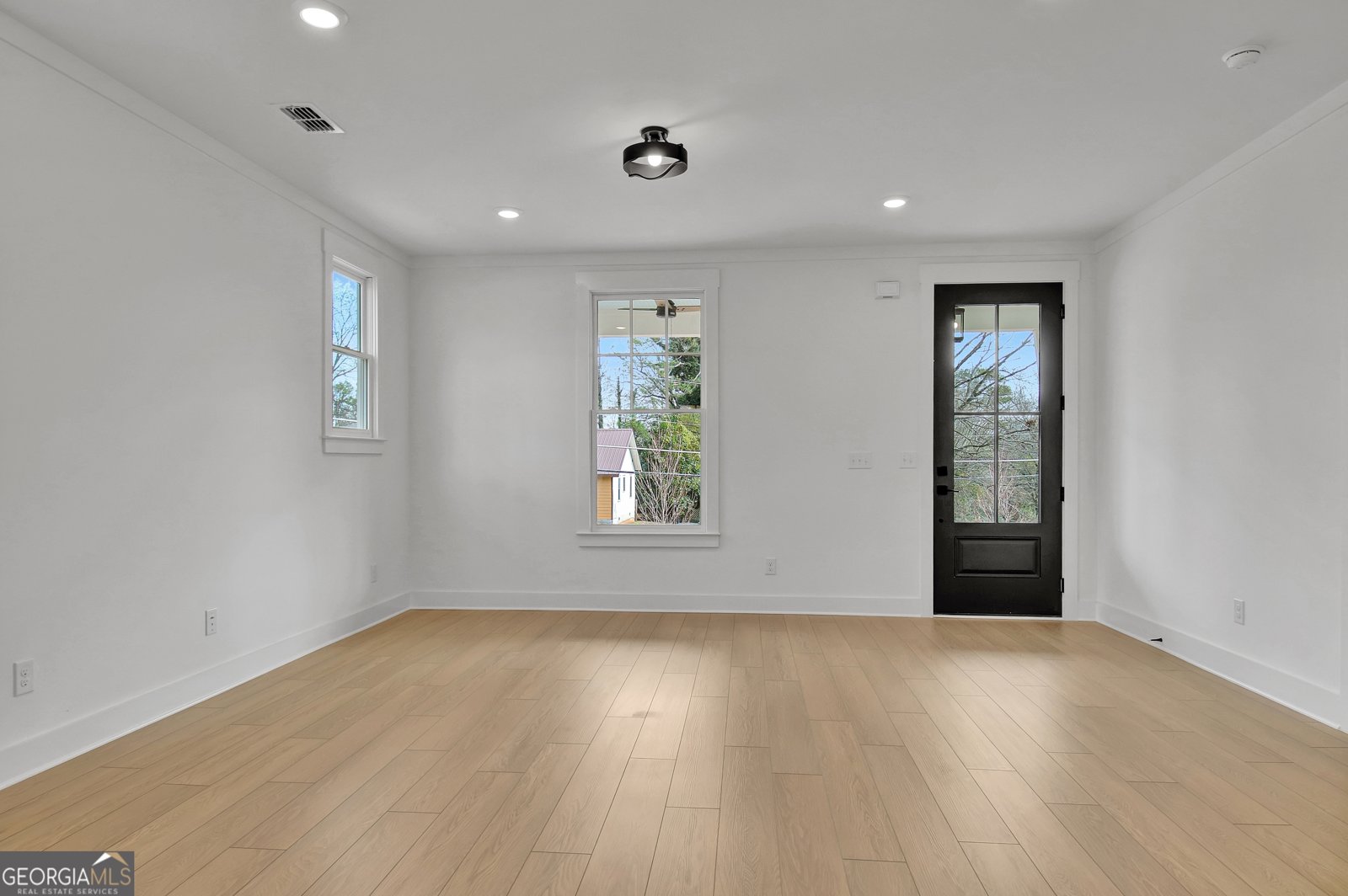 3163 Old Jonesboro Road Hapeville - 28