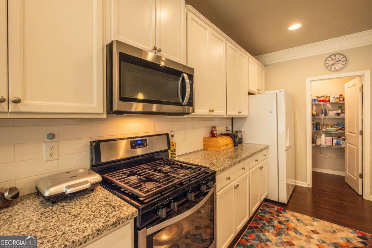 520 Belaire Drive Winder - 28