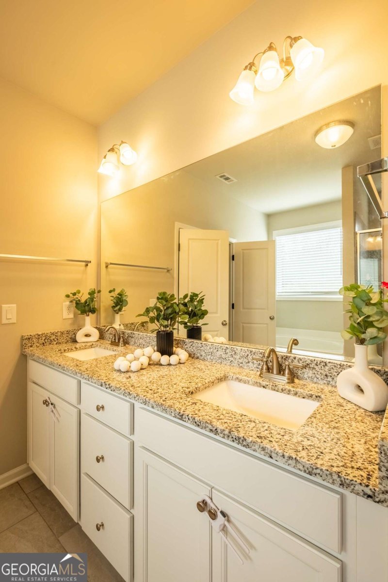 520 Belaire Drive Winder - 54