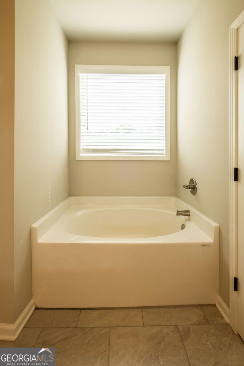 520 Belaire Drive Winder - 61