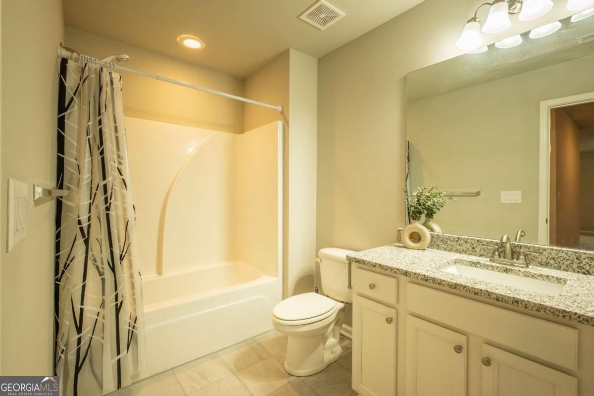 520 Belaire Drive Winder - 84