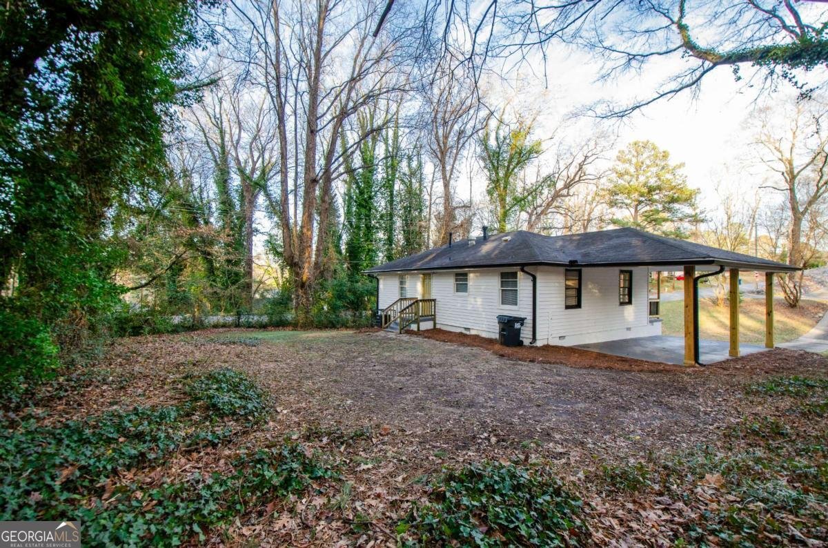 2895 Akron Street Atlanta - 25