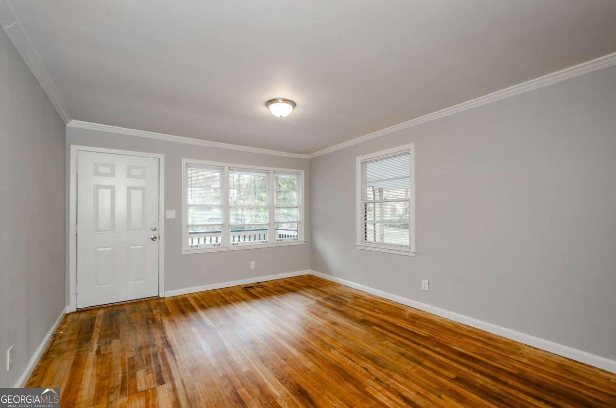 2895 Akron Street Atlanta - 5