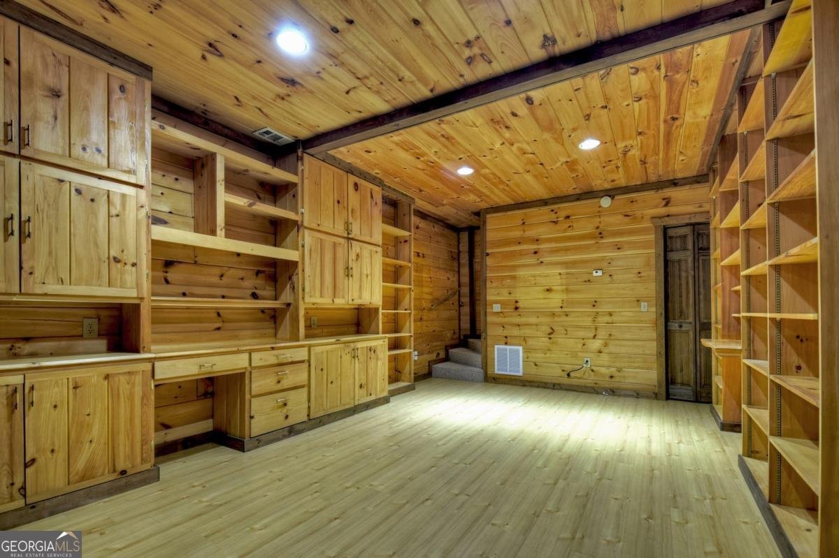 99 Cedar Ridge Road Cherry Log - 31