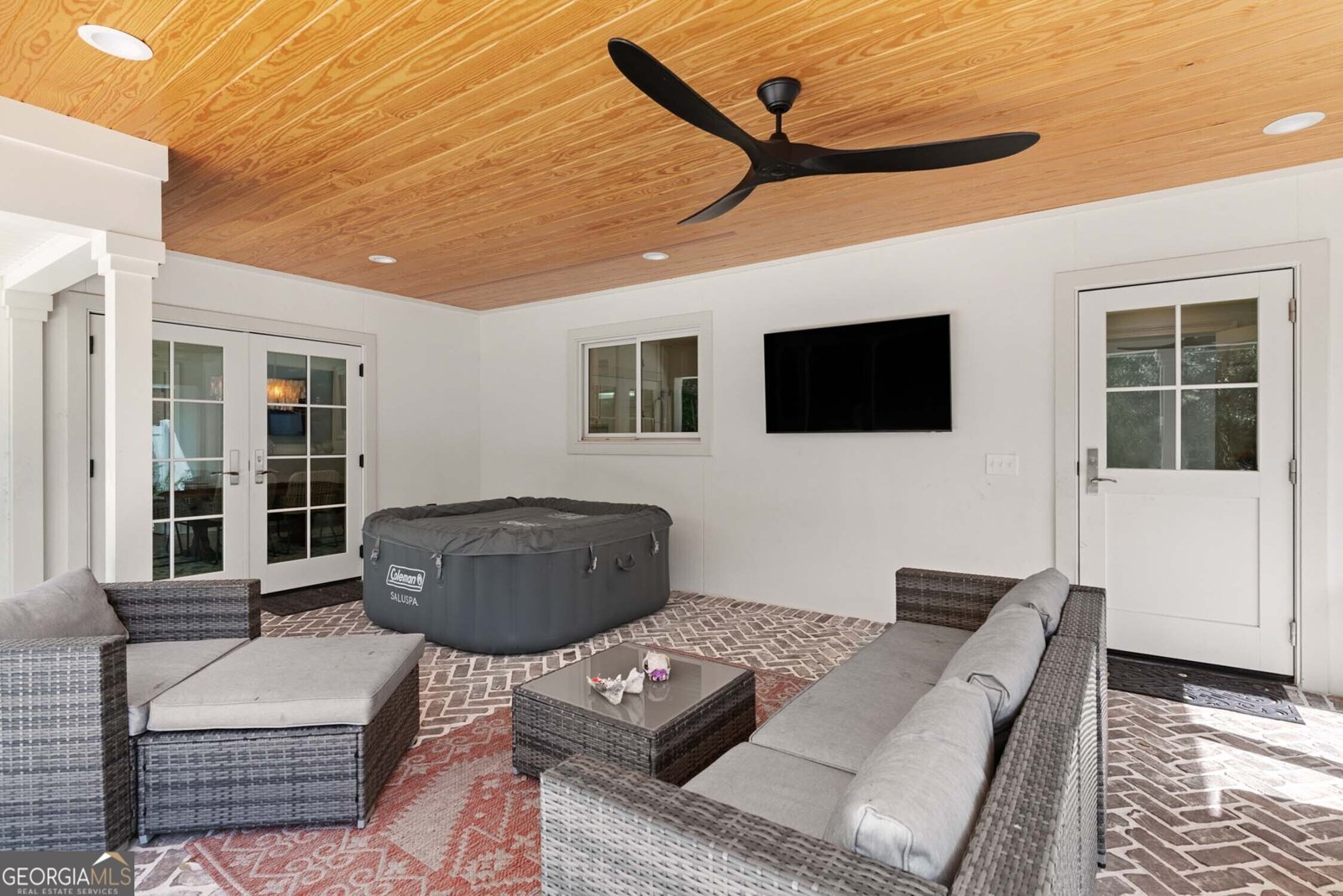 220 Magnolia Avenue St. Simons - 28