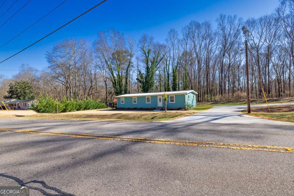 1612 Beaverdam Road Winterville - 29