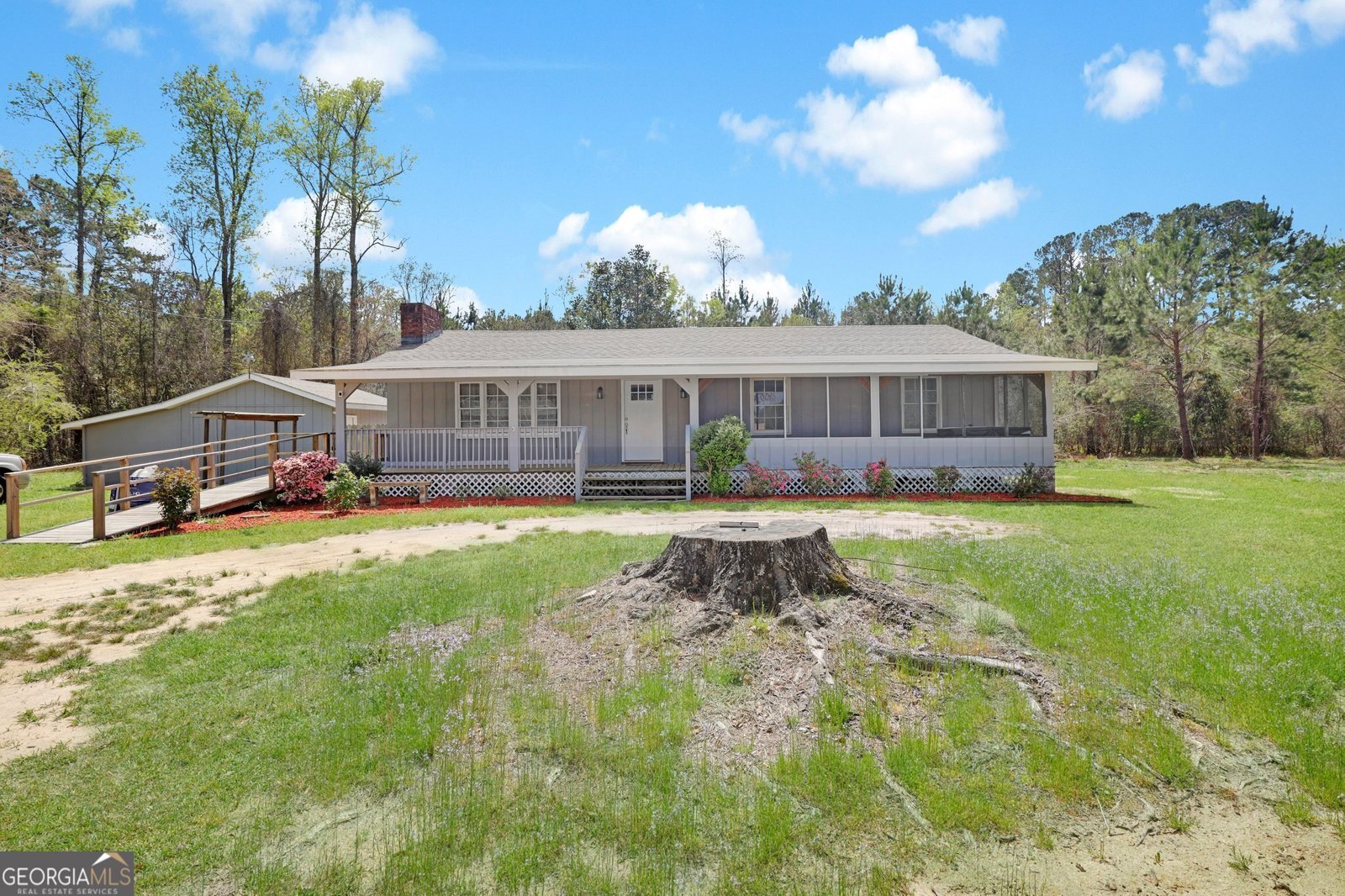 636 Highway 80 Ellabell - 1
