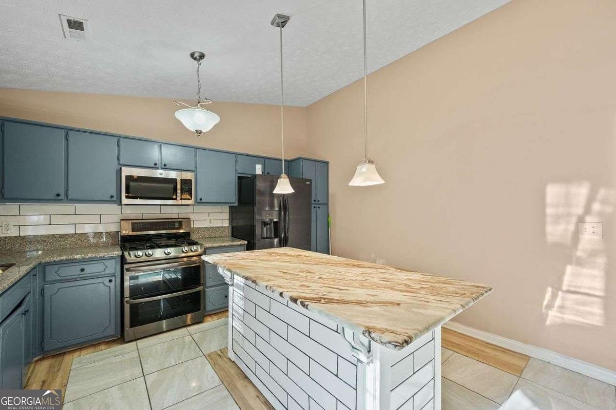 10846 SUNFIELD Way Hampton - 10