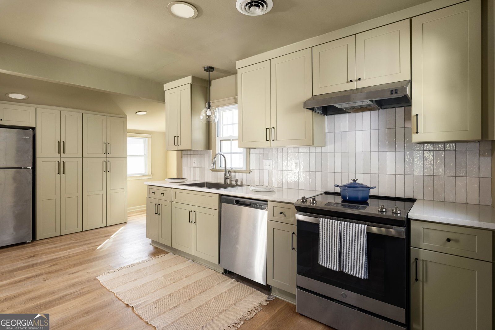 731 Hobart Avenue Atlanta - 19