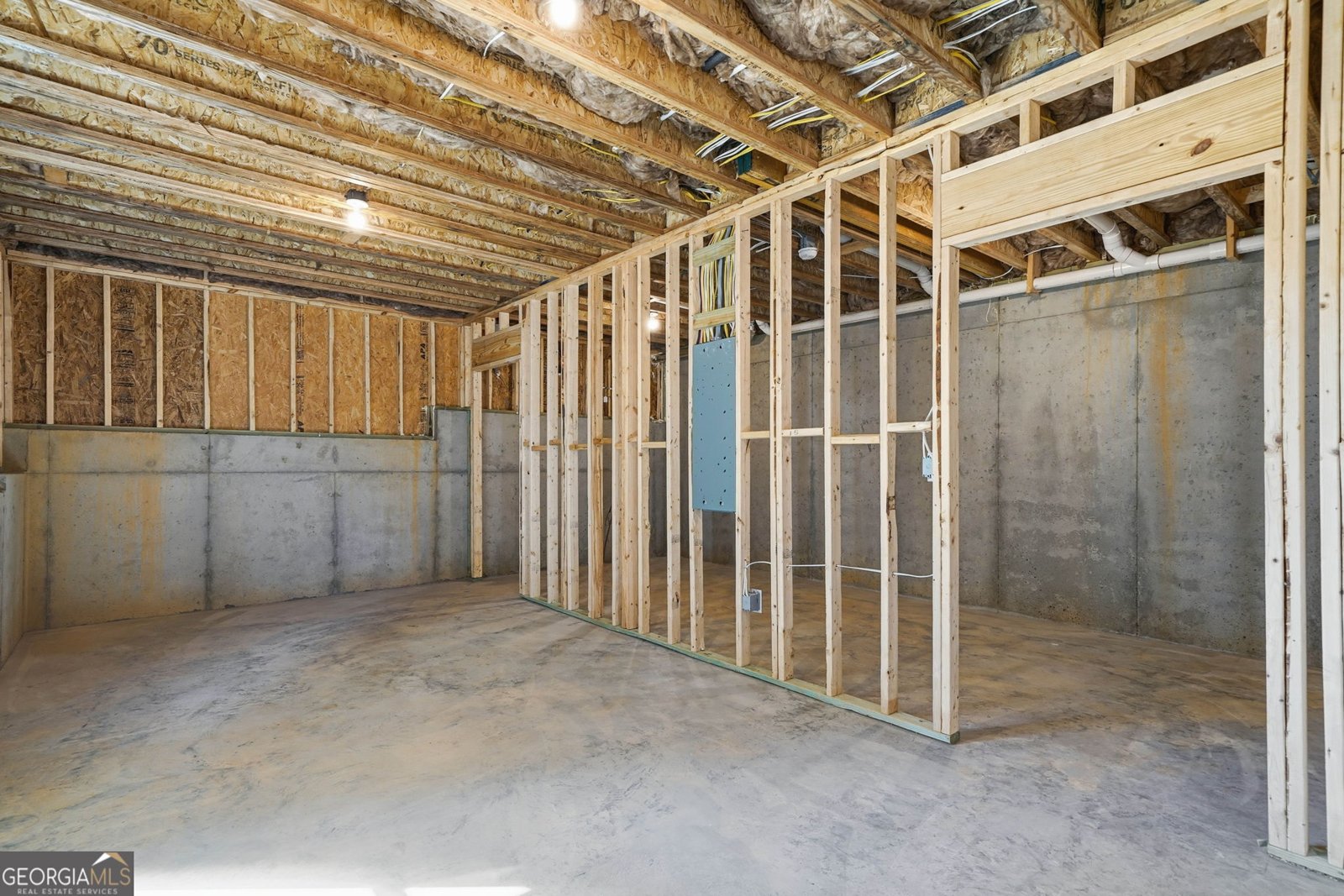 105 Bob White Drive Calhoun - 36