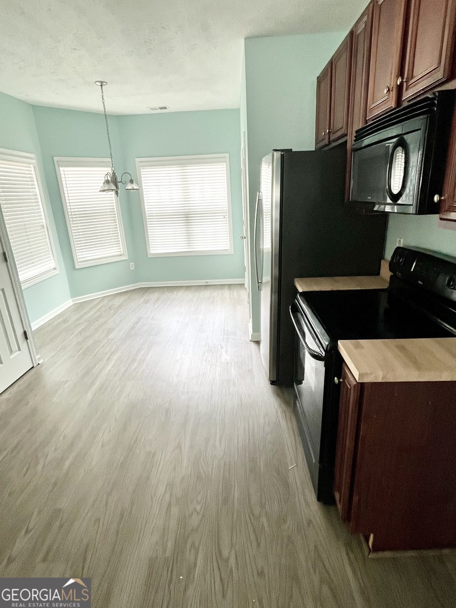 2555 Flat Shoals Road Atlanta - 5