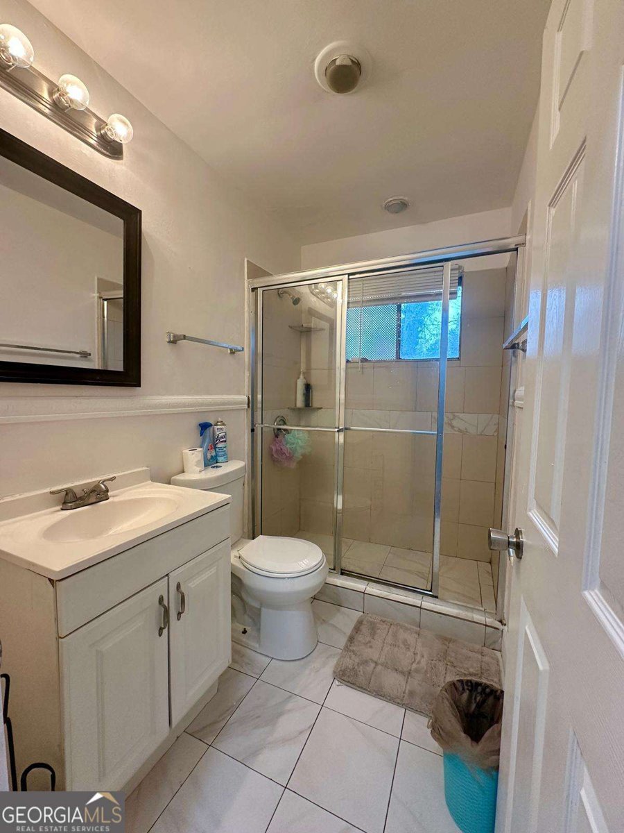 172 SCARSDALE Drive Riverdale - 14