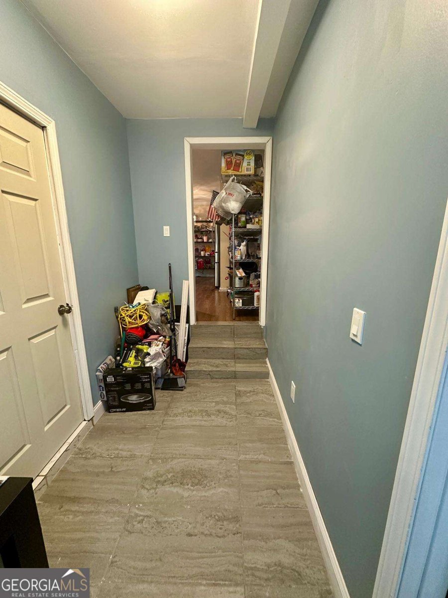 172 SCARSDALE Drive Riverdale - 18