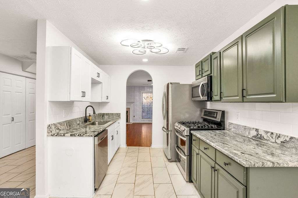 6323 Wedgeview Drive Tucker - 5