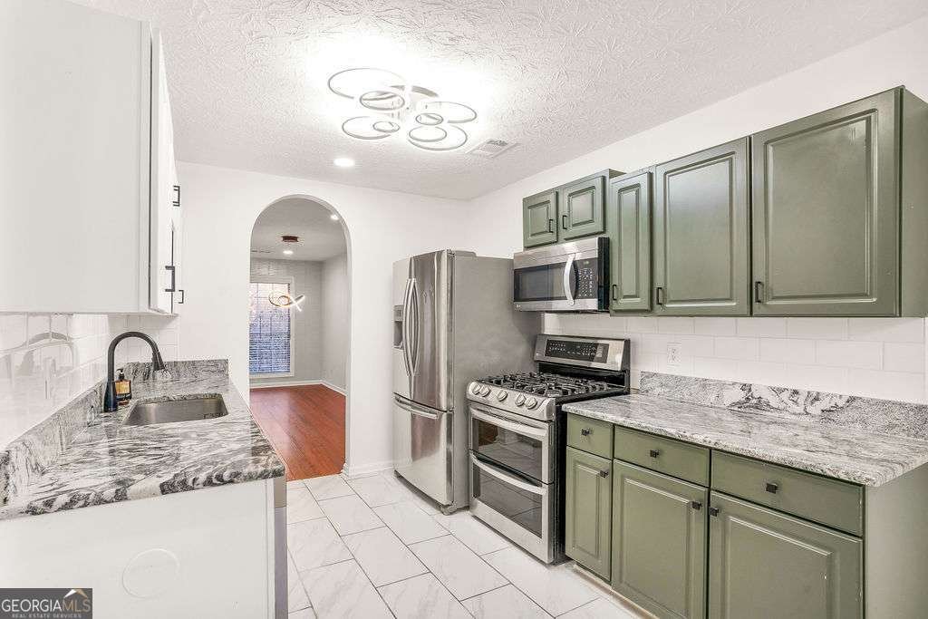 6323 Wedgeview Drive Tucker - 6