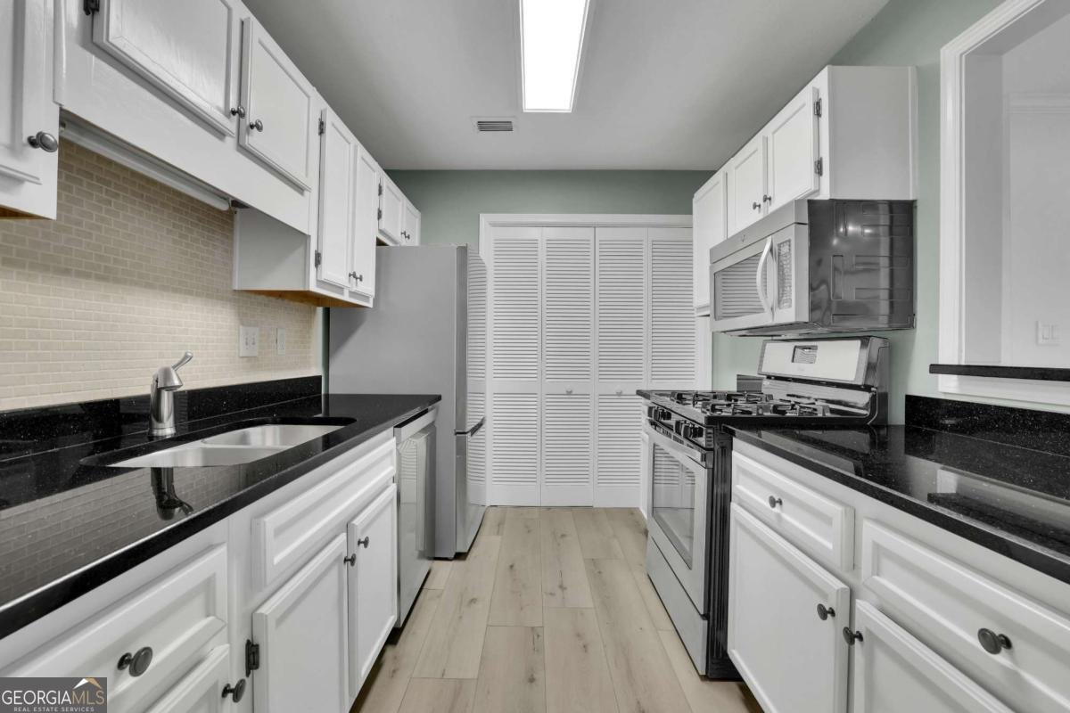 411 Berkeley Woods Drive Duluth - 17