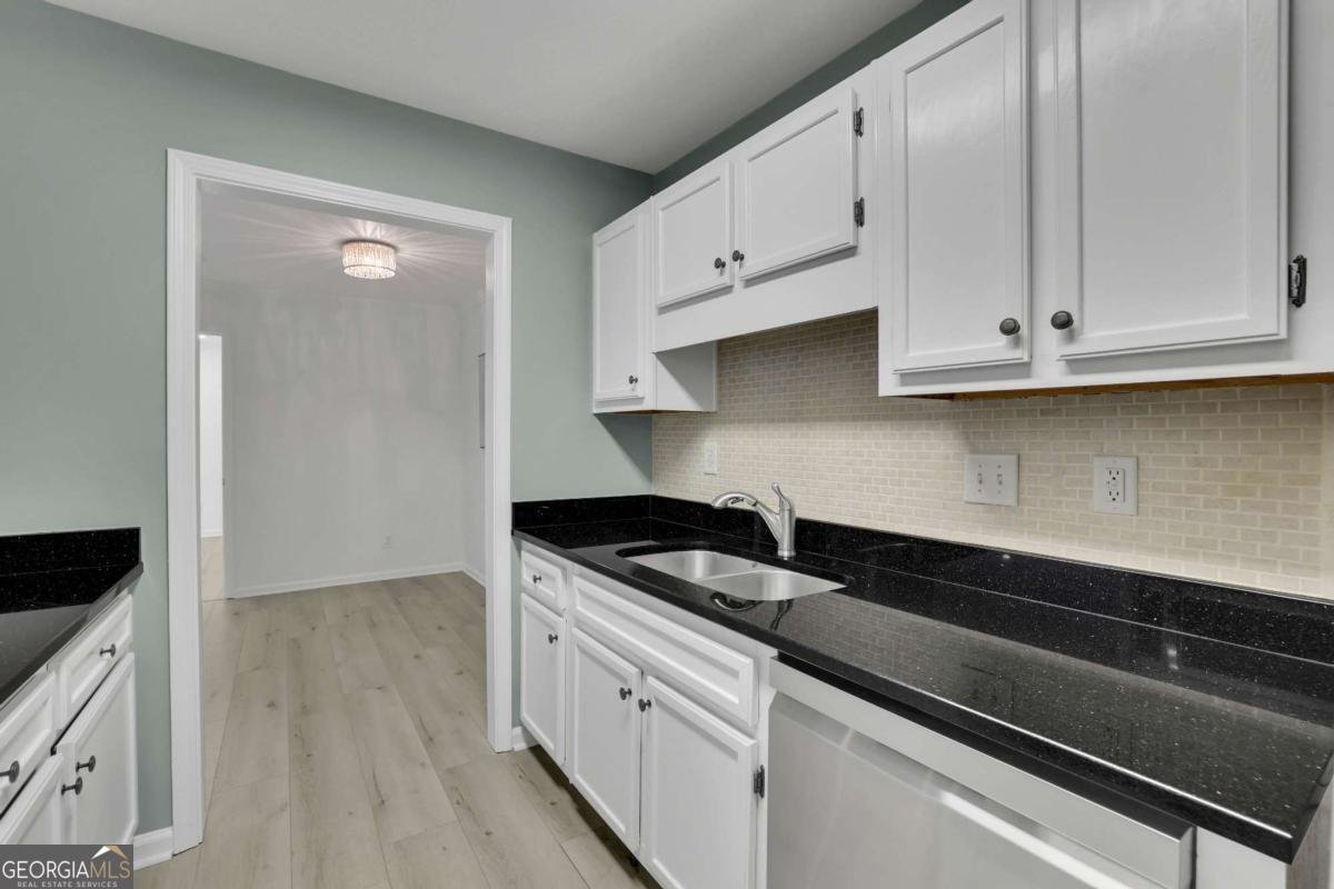 411 Berkeley Woods Drive Duluth - 18