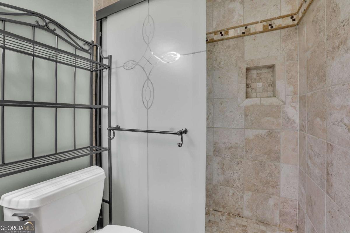 411 Berkeley Woods Drive Duluth - 32