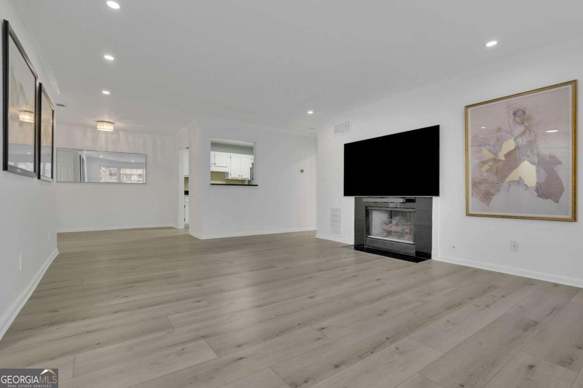411 Berkeley Woods Drive Duluth - 9