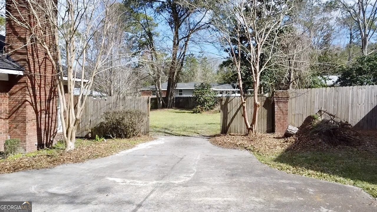 1622 Seminole Springs Road Waycross - 32
