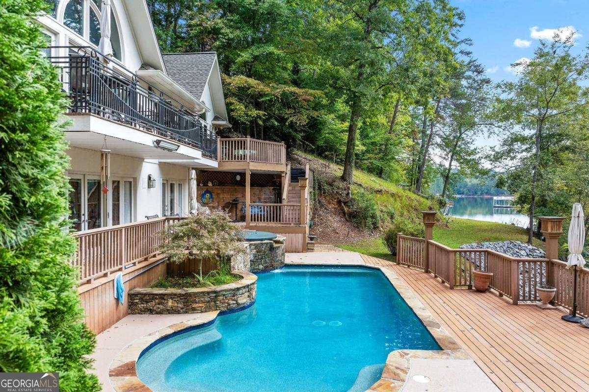 955 Lake Drive Gainesville - 17