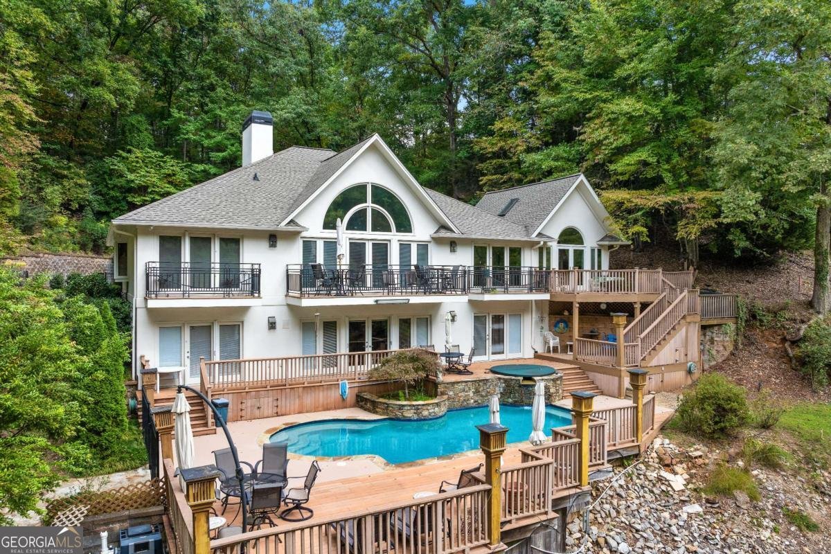 955 Lake Drive Gainesville - 2