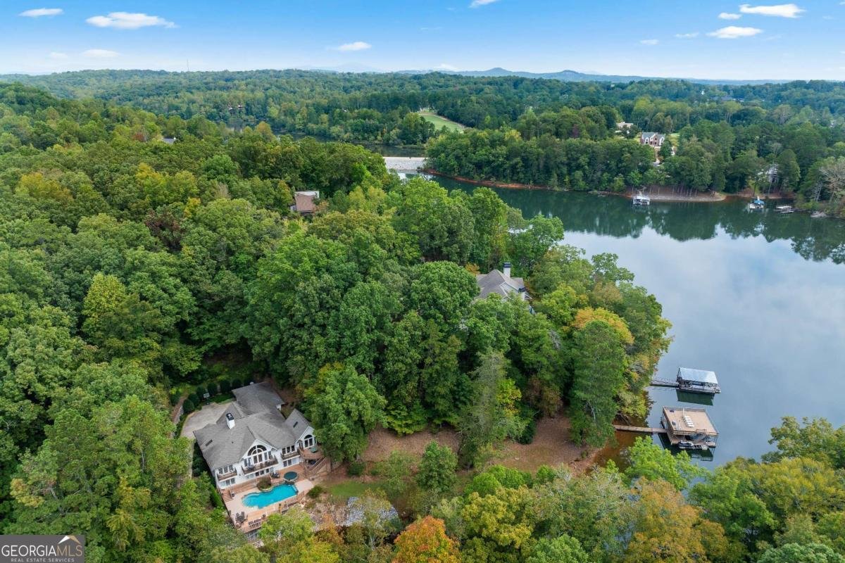 955 Lake Drive Gainesville - 25
